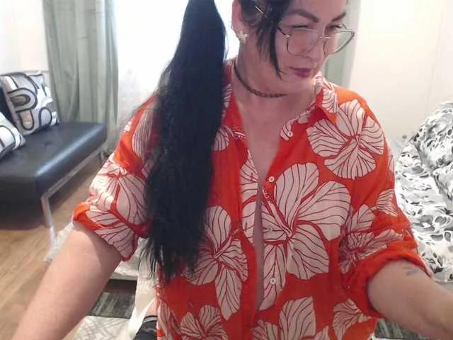 JullieMilf from BongaCams