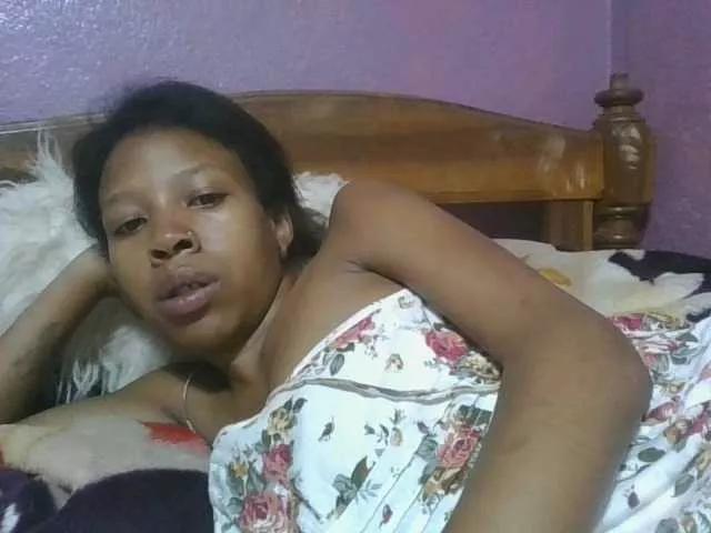 karamel-sexy from BongaCams
