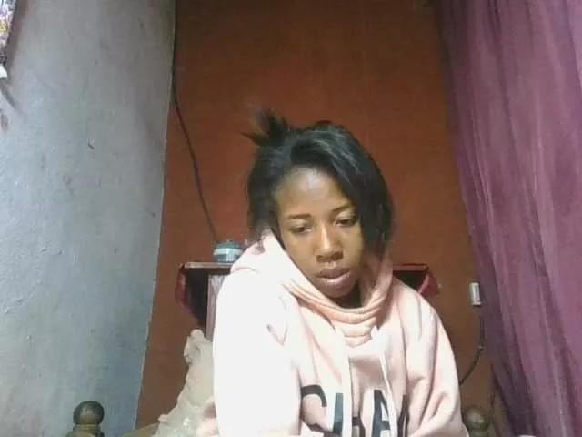 karamel-sexy from BongaCams