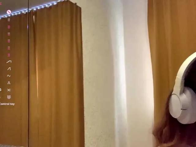 KarolineZarro from BongaCams is Freechat