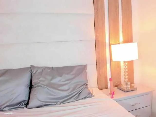 KarolMamacita from BongaCams is Freechat