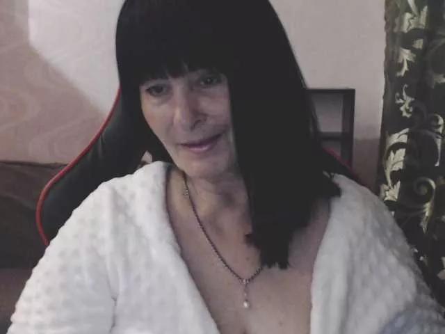 KatarinaGloss from BongaCams