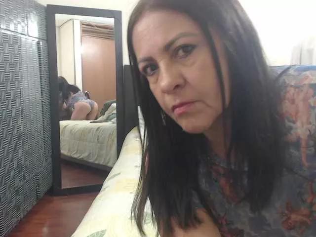 katiehotx from BongaCams is Freechat
