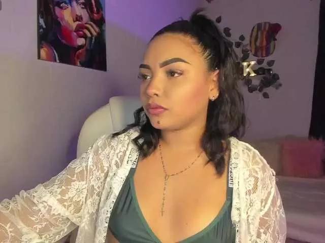 KatteLambert from BongaCams