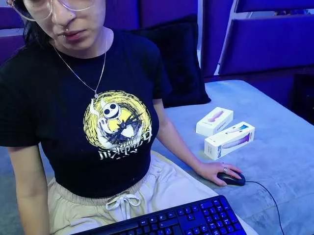 kattyqueenn from BongaCams