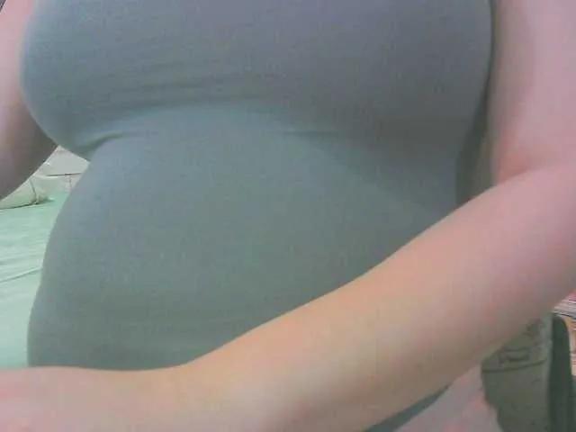 KeepmepregO from BongaCams