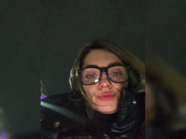 Kettyoff from BongaCams