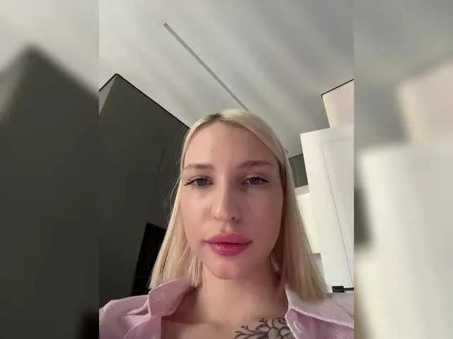 KettyPretty25 from BongaCams