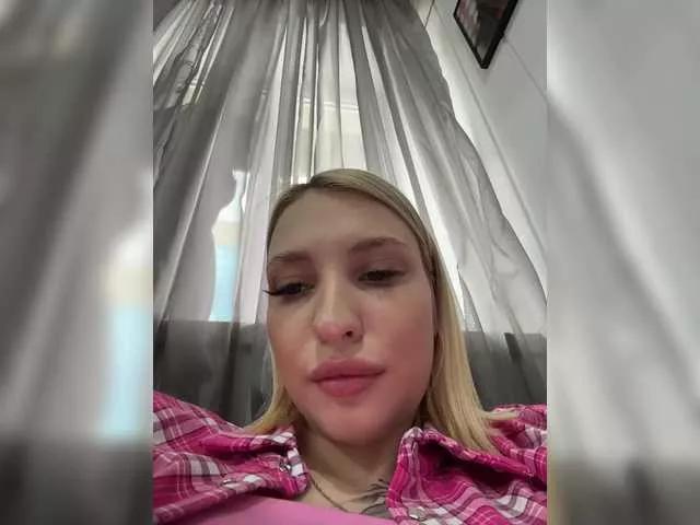KettyPretty25 from BongaCams