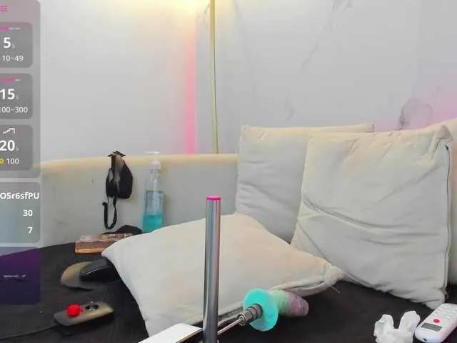 KIARATENTATION from BongaCams is Freechat