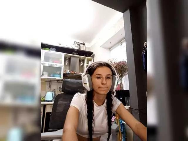 KikNika from BongaCams
