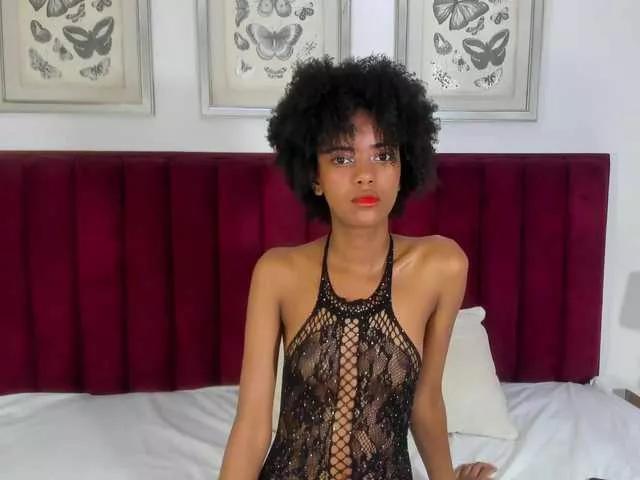 KinkyCutie from BongaCams
