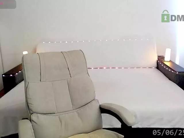 KiraOverlord from BongaCams is Freechat