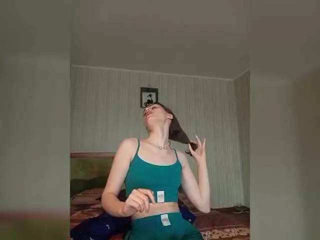 kiska-kira from BongaCams