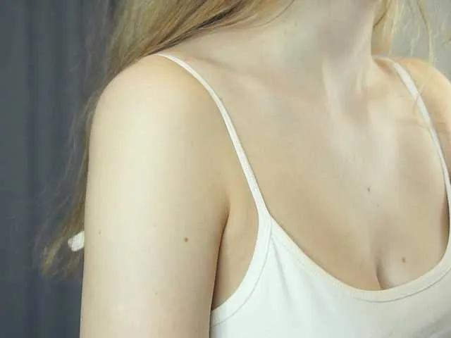 Kiskaliza from BongaCams