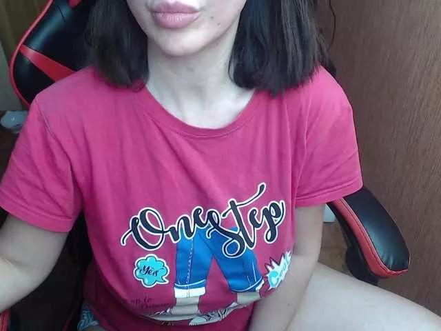 KissaEva from BongaCams
