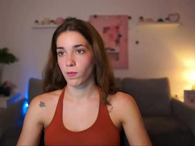Kissiecat from BongaCams
