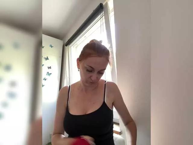 KorolevaStar from BongaCams is Freechat