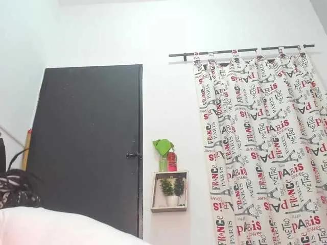 krystalcatro from BongaCams is Freechat