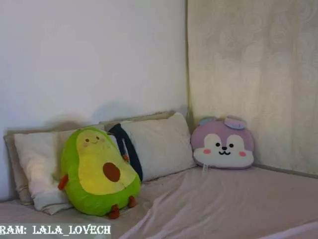 Lala-love27 from BongaCams