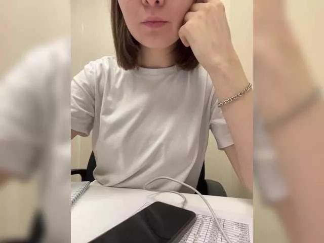 LanaDL18 from BongaCams