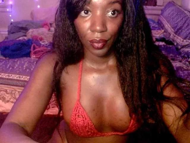 lanaluxxe4 from BongaCams