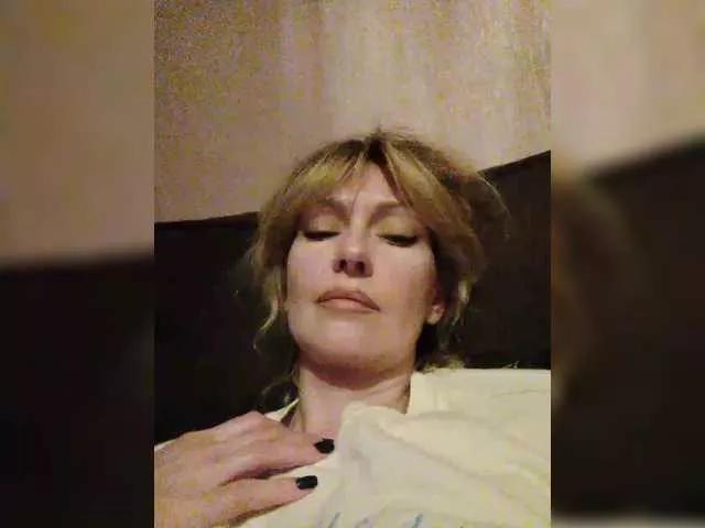 LaraEva from BongaCams