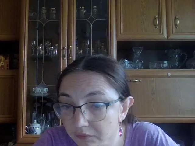 Larrisa3 from BongaCams