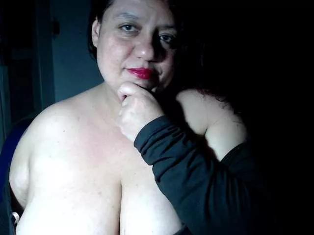 Lauluna from BongaCams