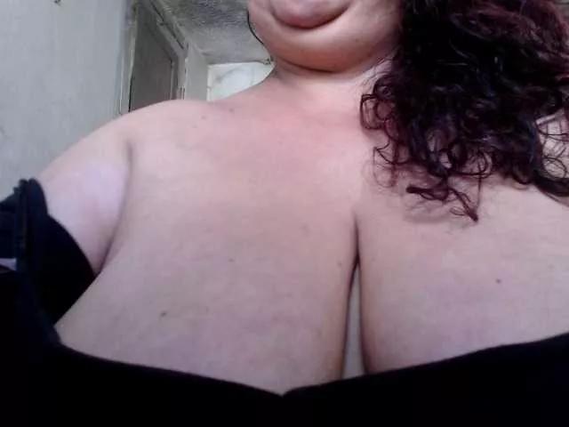 Lauluna from BongaCams