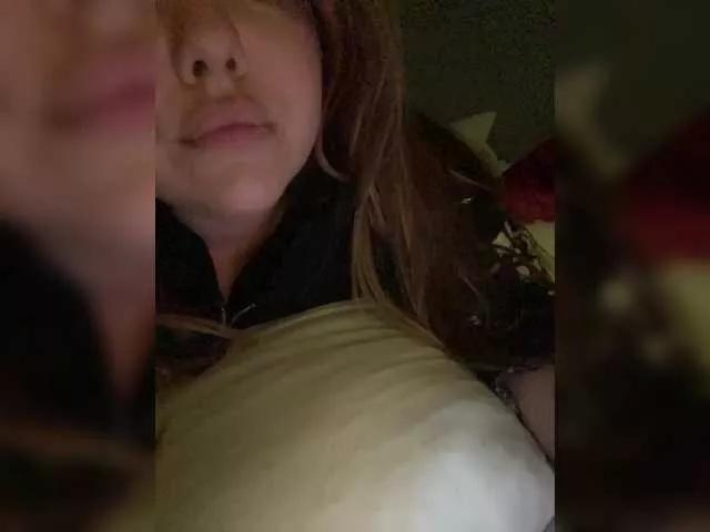LavlySingh from BongaCams