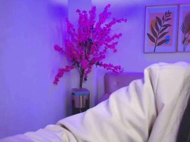 leia-queens from BongaCams is Freechat