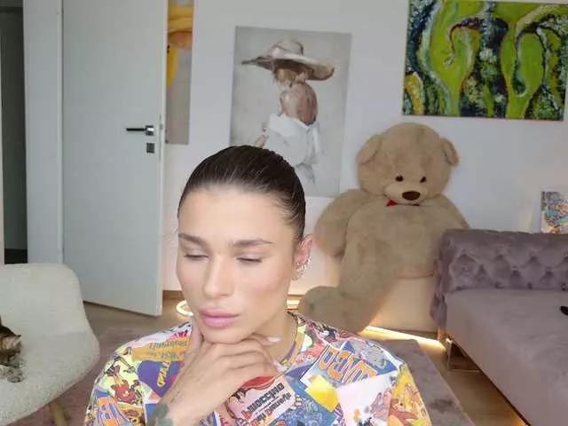 LennaGodess from BongaCams
