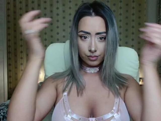 Leslie-Secret from BongaCams