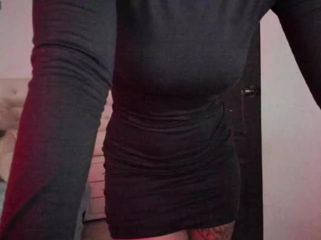 Lexxiiross from BongaCams