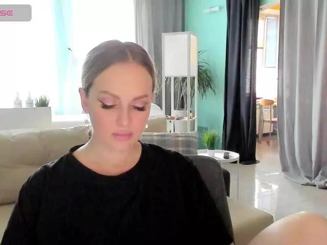 LibbyNora from BongaCams