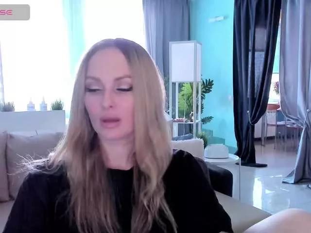 LibbyNora from BongaCams