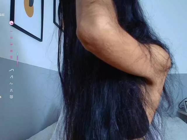 LiittleAngel from BongaCams