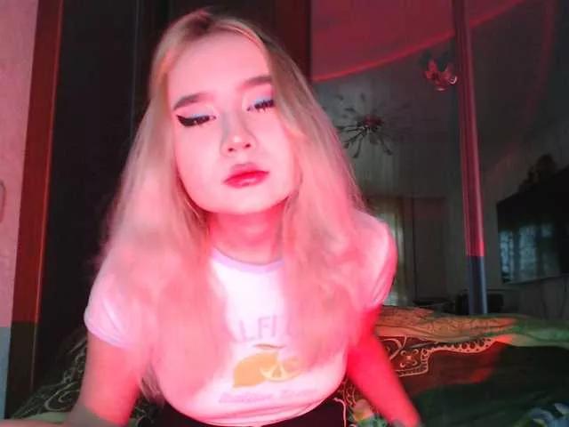 LilCharliey from BongaCams is Freechat