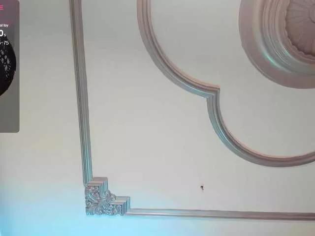 lili-taylor from BongaCams
