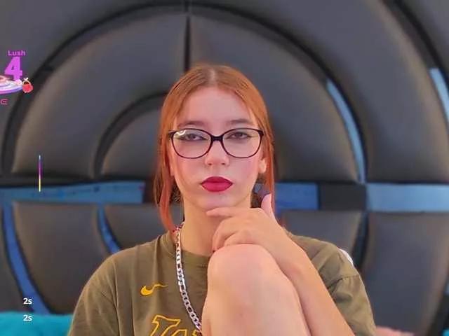 LiliFox18 from BongaCams