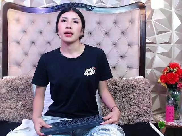 LiliOpal from BongaCams