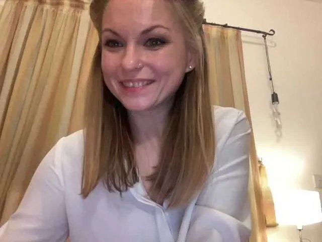 LilithNewdawn from BongaCams is Freechat