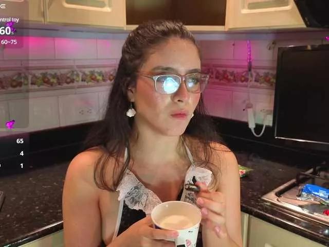 LiLLiAnderson from BongaCams