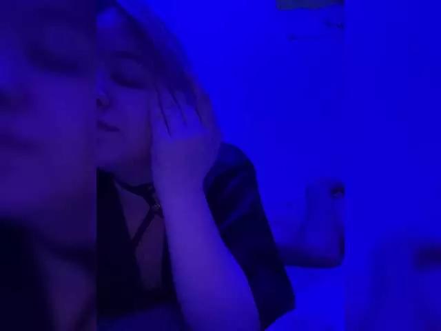 Lilya-Allan from BongaCams