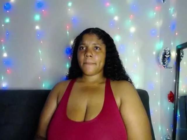 Lilyth-Br0wn from BongaCams