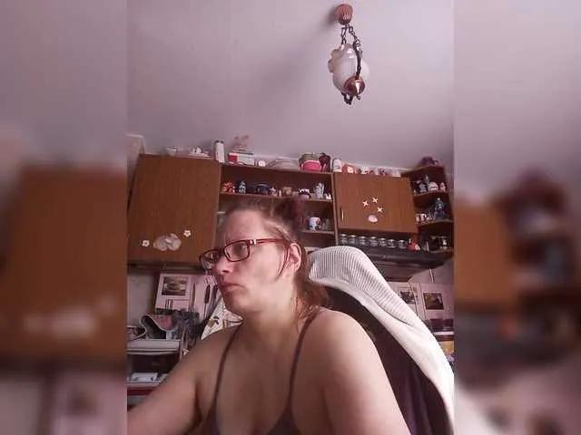 Lintu1 from BongaCams