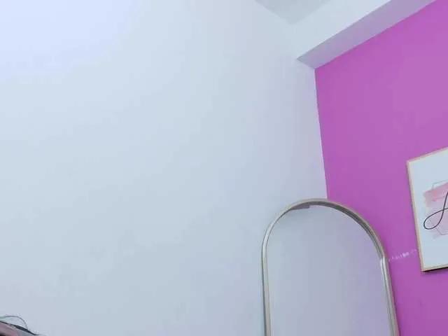 Littleeemiily from BongaCams