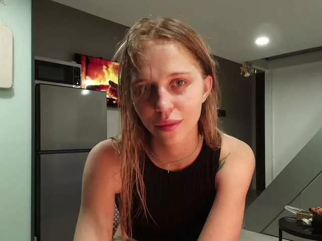 Littlemolly1 from BongaCams is Freechat