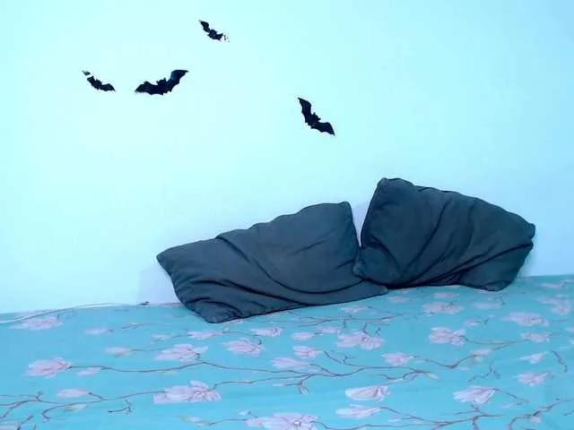 littleowlx from BongaCams is Freechat